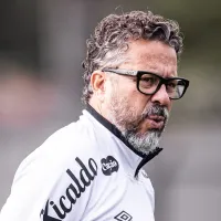 Zé Ivaldo está deixando o Santos se sentindo injustiçado e zagueiro acredita que poderia render mais com Cléber Xavier