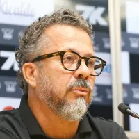 Cléber Xavier se reúne com diretoria do Santos, se blinda e foca no jogo contra o Cruzeiro, pelo Brasileirão 