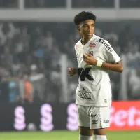 Robinho Jr. vira assunto sensível no Santos e está sendo blindado após entrevistas e estreia