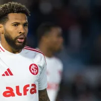 Wesley é criticado pelos torcedores do Internacional na derrota para o Flamengo pela Libertadores