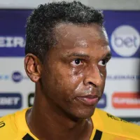 Jô, ex-Corinthians, faz anúncio oficial da aposentadoria e lança grupo de pagode após prisão em 2025