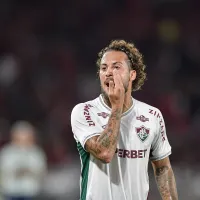 Com contrato perto do fim, Guga admite estar conversando com presidente sobre futuro no Fluminense