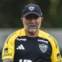 Sampaoli está preocupado com a ansiedade dos jogadores do Atlético na Sul-Americana e liga o alerta: “Pode custar caro”