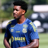 Gil brinca sobre entradas em Neymar e lembra conselho de Tite nos clássicos em 2013