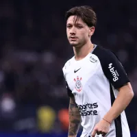 Rodrigo Garro é elogiado pela torcida do Corinthians durante partida contra o Grêmio