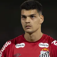 Brazão falha e vira vilão em derrota do Santos para o Flamengo