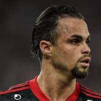 Corinthians prioriza jogadores sem contrato e define que não vai contratar Michael, do Flamengo