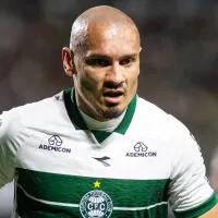 Maicon se declara ao Vasco após título da Série B pelo Coritiba: “É um clube que tem um cantinho aqui no meu coração”