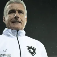 Grêmio volta à mesa com Luís Castro, mas custo alto e comissão inchada fazem diretoria pisar no freio