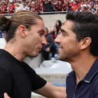 Filipe Luís manda a real ao vivo sobre Abel Ferreira