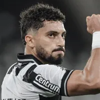 Alex Telles destaca reação do Botafogo e lamenta início abaixo da equipe
