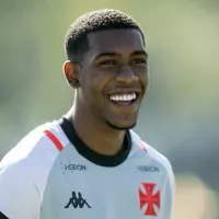Vasco avança para renovar o contrato de Rayan ainda em dezembro