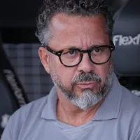 Vojvoda projeta 2026 no Santos e cita Cléber Xavier