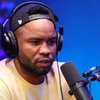 Carlos Alberto volta a falar sobre polêmica com polêmica Arrascaeta