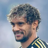 Torcida do Cruzeiro aprova Scarpa, masnegócio é descartado