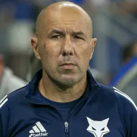 Leonardo Jardim demora para mudar o time, Cruzeiro sofre queda drástica e é eliminado pelo Corinthians