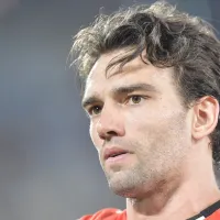 Léo Jardim supera marca de defesas em disputas de pênaltis no Vasco