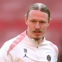 Quem é Safonov, goleiro do PSG que defendeu 4 pênaltis do Flamengo