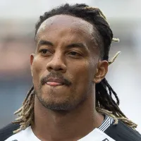 André Carrillo chega a temporada com mais jogos da carreira