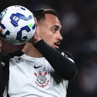 Torcida do Vasco se revolta e pede pênalti por mão de Maycon