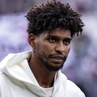 Hugo Souza manda recado para Vegetti e Vasco após título do Corinthians