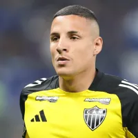 Guilherme Arana se emociona ao se despedir oficialmente do Atlético-MG