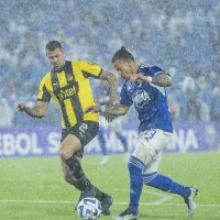 Pasada la medianoche, Millonarios consiguió un gran triunfo ante Peñarol