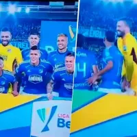 El curioso y viral gesto de Álvaro Montero en la foto de Millonarios