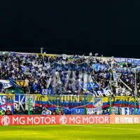 Monumental acompañamiento de la hinchada de Millonarios en Argentina