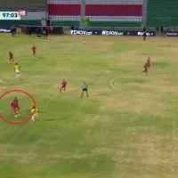 Candidato al Puskás: golazo de mitad de cancha se marcó en el fútbol colombiano