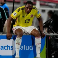 Así salió Yerry Mina del estadio, tras sufrir una nueva lesión con la Selección Colombia