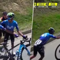 Nairo Quintana se bajó de su bicicleta, se la entregó a Iván Sosa y hasta lo empujó