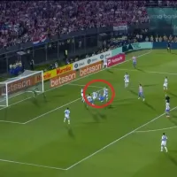 El Dibu Martínez regresó y Paraguay le marcó tremendo golazo de chilena