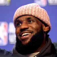 LeBron James\&#039; incredible reaction with new Cleveland Browns\&#039; uniform