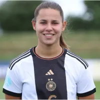 Lena Oberdorf\'s Profile: Age, Height, Contract, Partner, and Social Media Accounts