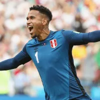 Peru’s Pedro Gallese loses it on fan who invaded pitch to take picture with Lionel Messi
