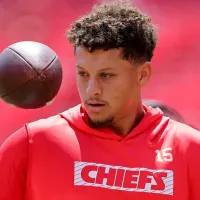 NFL News: Patrick Mahomes makes incredible Michael Jordan play with Travis Kelce and Chiefs
