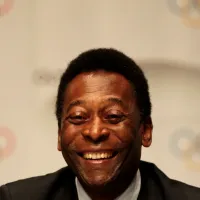 Brazilian legend Pelé chooses the greatest soccer player of all time