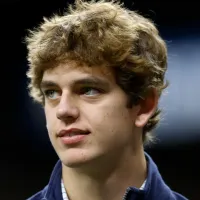 Longhorns QB Arch Manning is set to lose two key weapons for the upcoming NCAAF season