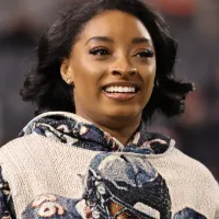 Bears safety Jonathan Owens makes a powerful revelation about athlete Simone Biles