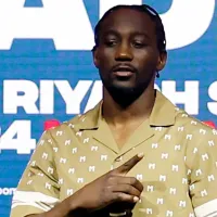 David Benavidez evaluates Terence Crawford’s odds of defeating Canelo Alvarez