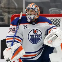 Oilers HC Kris Knoblauch sends message to Stuart Skinner after clutch back-to-back shutouts