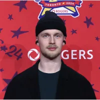 NHL News: Canucks HC Adam Foote makes something clear to Elias Pettersson after drama-filled NHL season