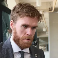 Connor McDavid to Auston Matthews' Maple Leafs trade rumors continue to grow