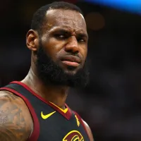 LeBron James names series that makes him the GOAT over Michael Jordan or Stephen Curry
