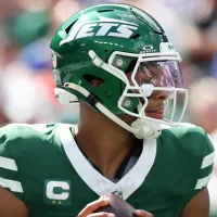 Is Justin Fields playing for Jets vs Dolphins on Monday Night Football today, September 29?