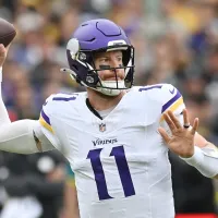 Why did Carson Wentz momentarily leave the Vikings vs Browns Week 5 game in London?