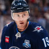 Jonathan Toews makes bold admission on Connor Bedard’s Blackhawks ahead of first meeting with Jets