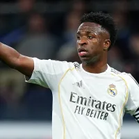 Vinicius Jr reacts in a surprising way to the boos from Real Madrid fans following his substitution vs Sevilla