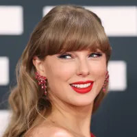 Is Taylor Swift attending the Chiefs vs Broncos Christmas game today in 2025 NFL Week 17?